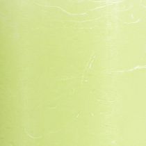 Product Set of 4 lime green pillar candles - Elegant table decoration &amp; home ambience candles, 70x120mm - Ideal for celebrations and everyday use