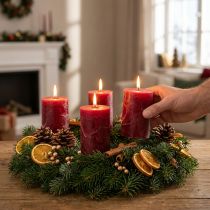Product Solid-color pillar candles, dark red, 70x100mm (set of 4) – Long-burning premium candles