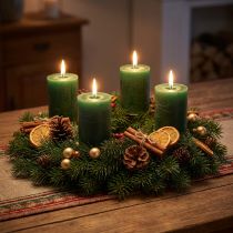 Product Solid-colored candles dark green 60x80mm 4pcs