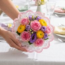 Product Paper lace flower bouquet holders batik Ø27cm 25 pcs