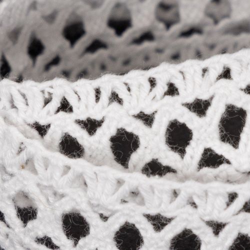 Decorative lace ribbon,