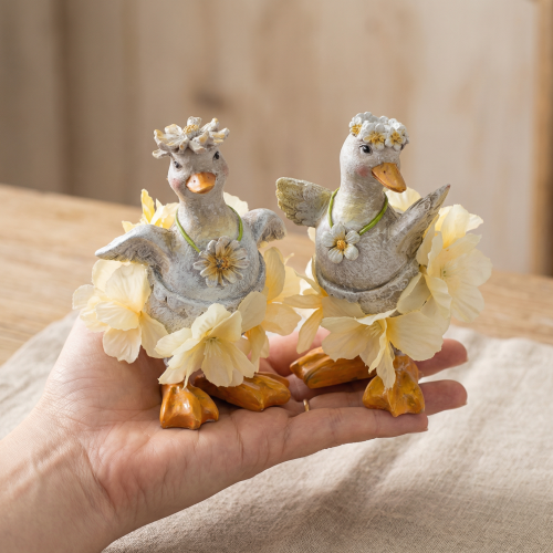 Product Decorative duck figurine in a floral dress, spring, detailed summer decoration accessory, 11cm, 2 pieces