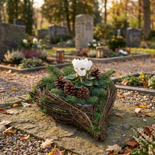 Planter Heart Vine Moss 21cm x 26cm H6cm | Floristik24.ie