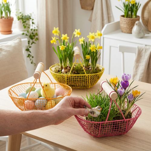 Wire basket with wooden handle. Handy design. Ideal for spring decorations, home and office. 17cm, 6 pieces. | Floristik24.ie