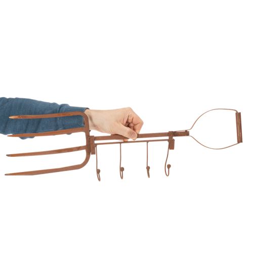 Rusty metal hook rail, decorative hay fork, garden decoration, 4 hooks, 62cm | Floristik24.ie