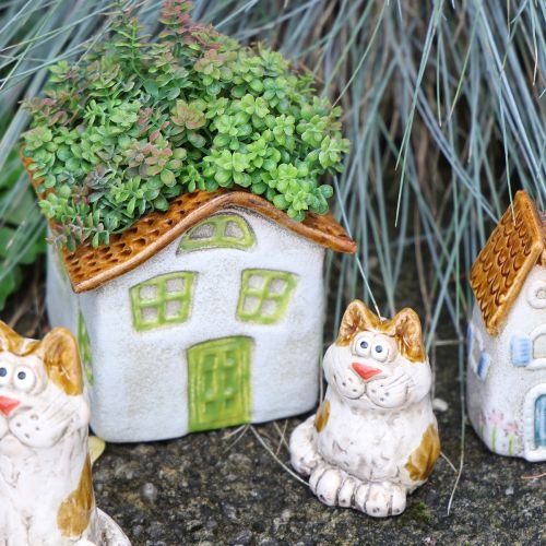 Product Ceramic house tealight holder, rustic style for a cozy atmosphere, 11cm