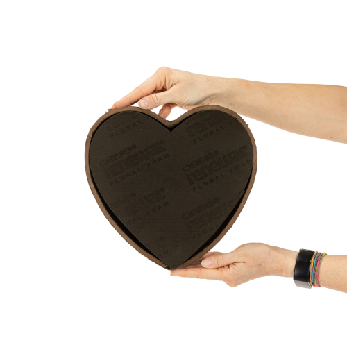 Heart-shaped floral foam OASIS® Renewal® Floral Foam Biolit® 26cm 2pcs | Floristik24.ie