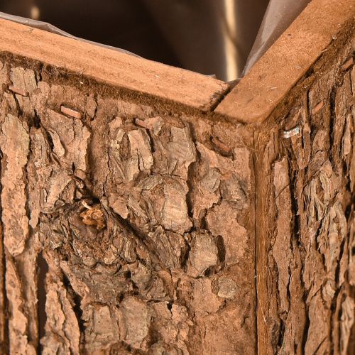 Floristik24 Square wooden planter with pine bark and planter 12×12cm
