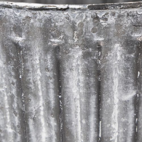 Metal plant pot, decorative