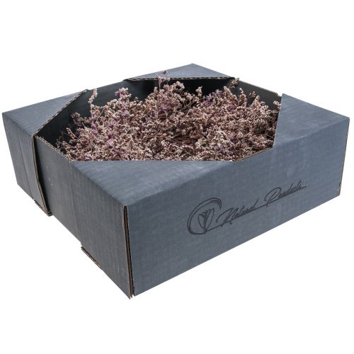 Dried flower wreath sea