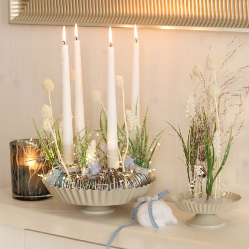 Product Round Kenzan flower frog with suction cups for flower decoration and DIY projects